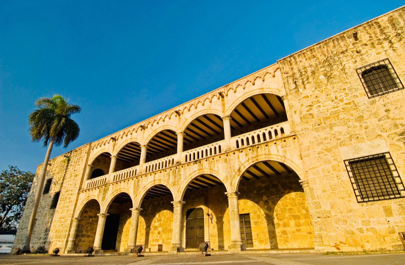 Alc&aacute;zar de Col&oacute;n